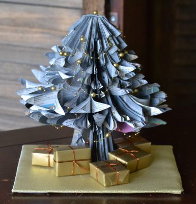Bucher schneiden Buch falten Weihnachtsbaum