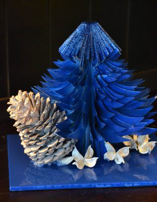 Bucher schneiden Buch falten Weihnachtsbaum