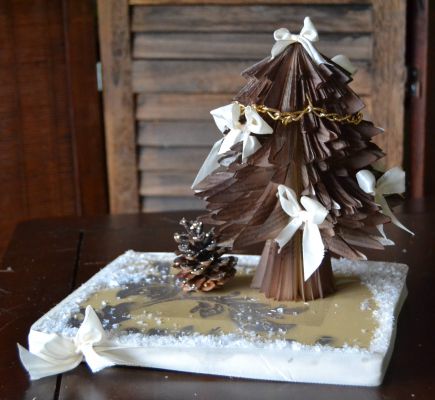 Bucher schneiden Buch falten Weihnachtsbaum