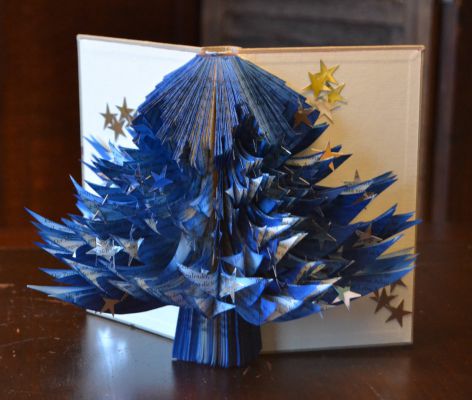 Bucher schneiden Buch falten Weihnachtsbaum