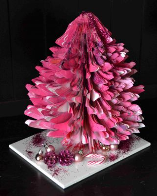 Bucher schneiden Buch falten Weihnachtsbaum
