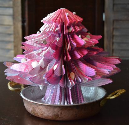 Bucher schneiden Buch falten Weihnachtsbaum