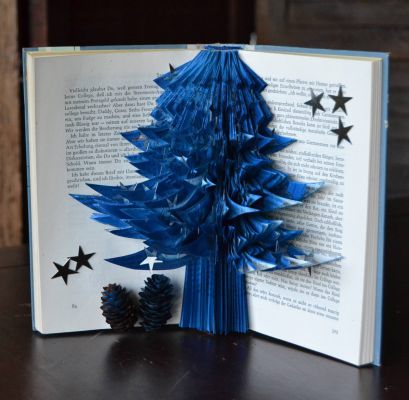 Bucher schneiden Buch falten Weihnachtsbaum