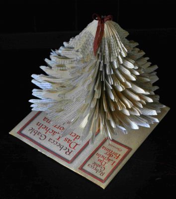 Bucher schneiden Buch falten Weihnachtsbaum