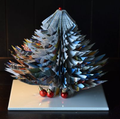 Bucher schneiden Buch falten Weihnachtsbaum