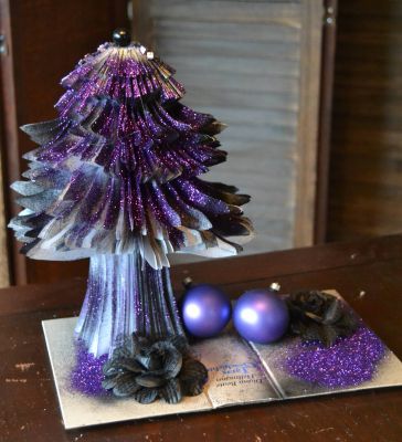 Bucher schneiden Buch falten Weihnachtsbaum