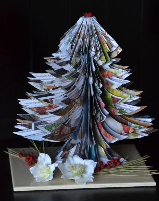 Bucher schneiden Buch falten Weihnachtsbaum