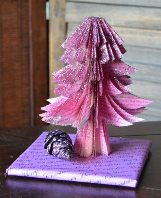 Bucher schneiden Buch falten Weihnachtsbaum