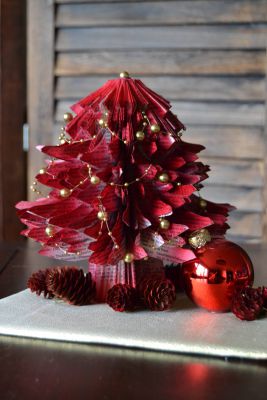 Bucher schneiden Buch falten Weihnachtsbaum
