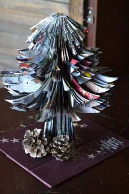 Bucher schneiden Buch falten Weihnachtsbaum