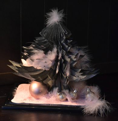 Bucher schneiden Buch falten Weihnachtsbaum
