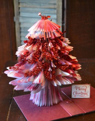 Bucher schneiden Buch falten Weihnachtsbaum