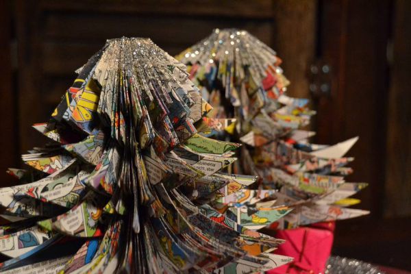 Bucher schneiden Buch falten Weihnachtsbaum