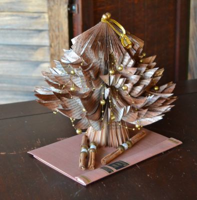 Bucher schneiden Buch falten Weihnachtsbaum