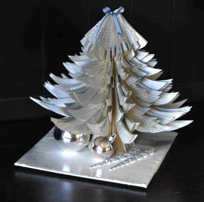 Bucher schneiden Buch falten Weihnachtsbaum