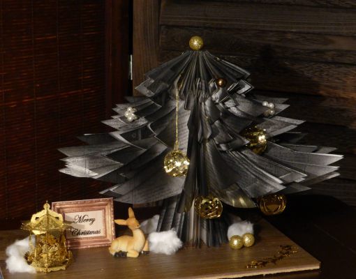 Bucher schneiden Buch falten Weihnachtsbaum