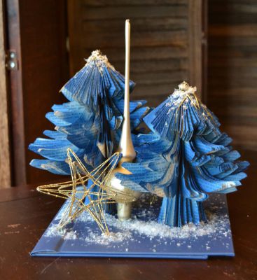 Bucher schneiden Buch falten Weihnachtsbaum