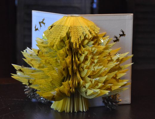 Bucher schneiden Buch falten Weihnachtsbaum