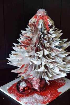 Bucher schneiden Buch falten Weihnachtsbaum