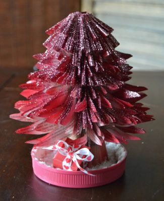 Bucher schneiden Buch falten Weihnachtsbaum