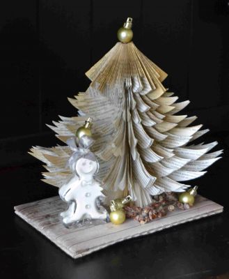 Bucher schneiden Buch falten Weihnachtsbaum